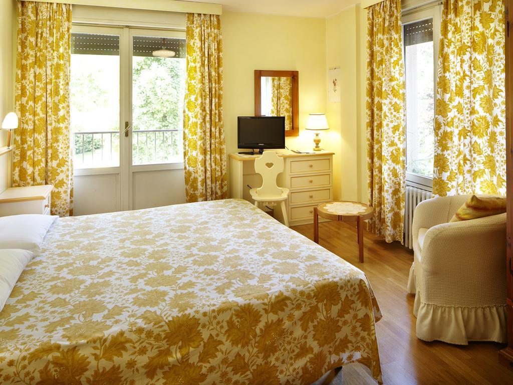 Lanzo dʼIntelvi Albergo Milano Snc חדר תמונה