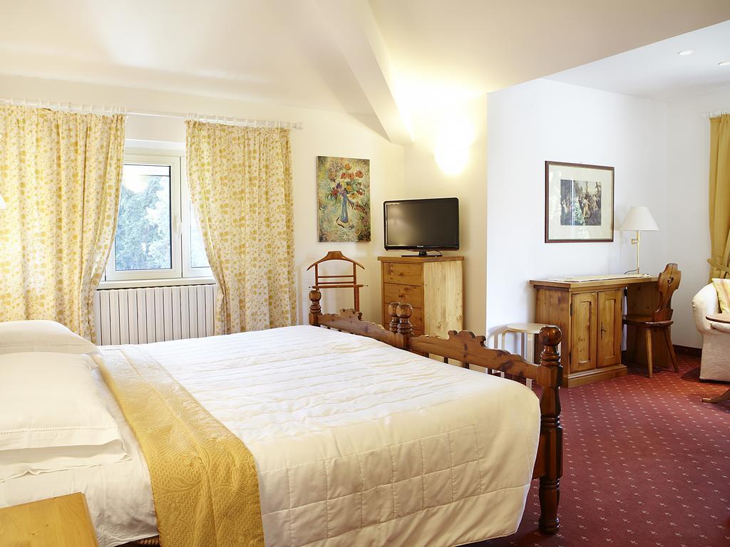 Lanzo dʼIntelvi Albergo Milano Snc חדר תמונה
