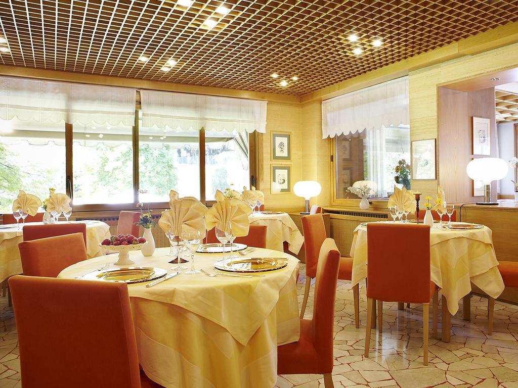 Lanzo dʼIntelvi Albergo Milano Snc מראה חיצוני תמונה