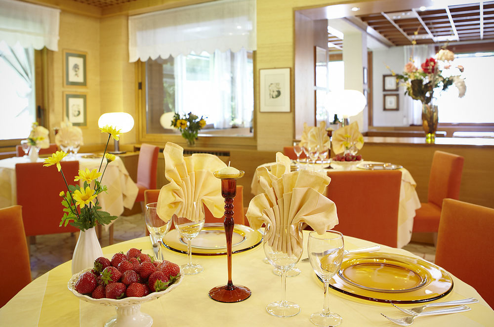 Lanzo dʼIntelvi Albergo Milano Snc מראה חיצוני תמונה